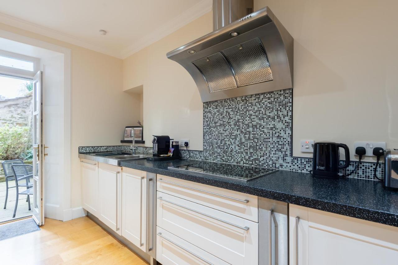 138 North Street - Luxury 2 Bed 2 Bath With Secret Garden, Summerhouse, Putting Green St Andrews Exteriör bild