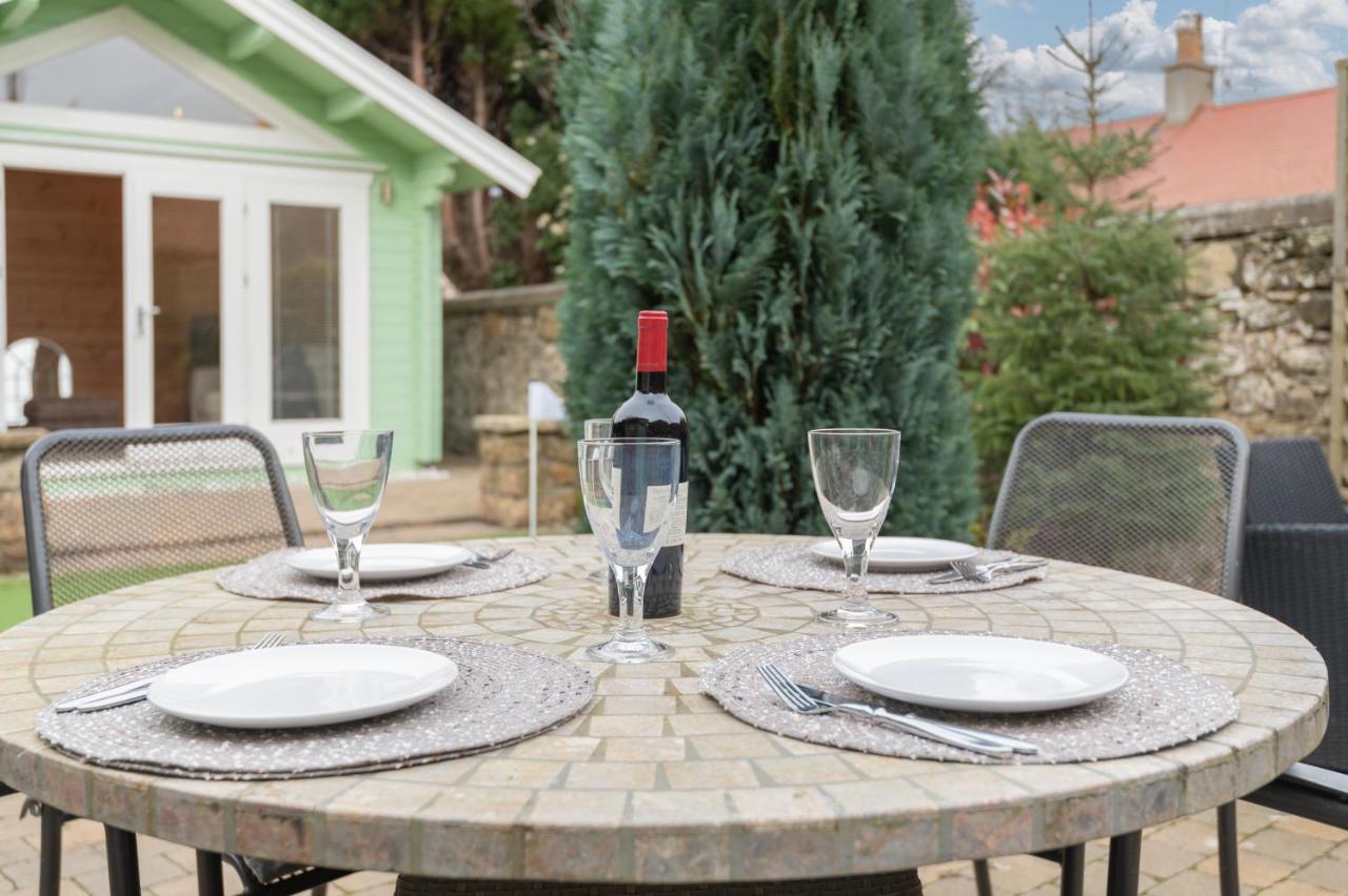 138 North Street - Luxury 2 Bed 2 Bath With Secret Garden, Summerhouse, Putting Green St Andrews Exteriör bild