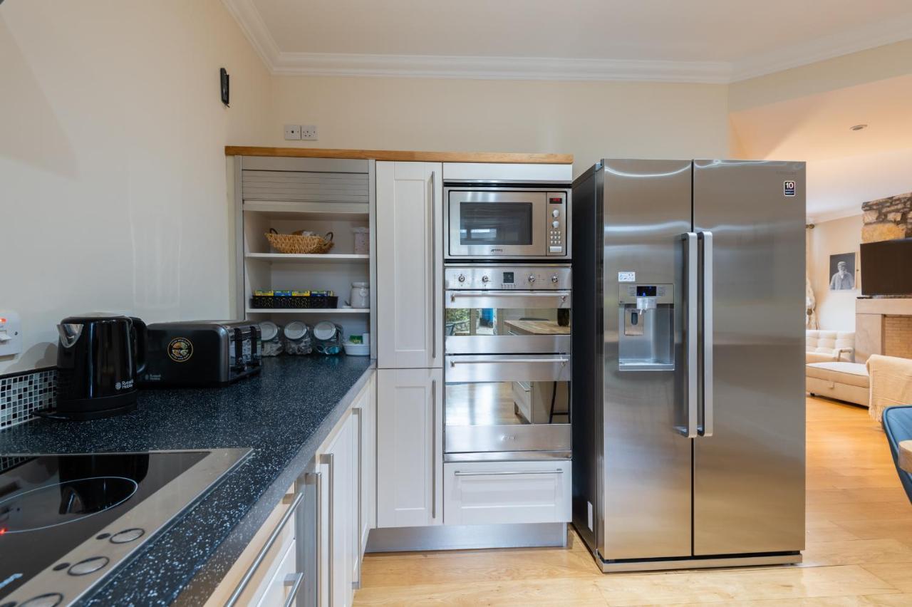 138 North Street - Luxury 2 Bed 2 Bath With Secret Garden, Summerhouse, Putting Green St Andrews Exteriör bild