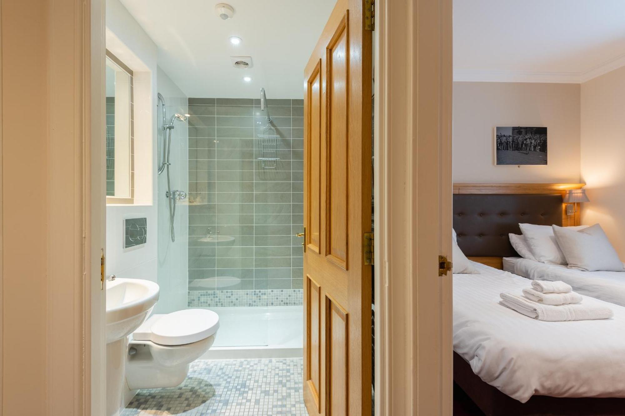 138 North Street - Luxury 2 Bed 2 Bath With Secret Garden, Summerhouse, Putting Green St Andrews Exteriör bild